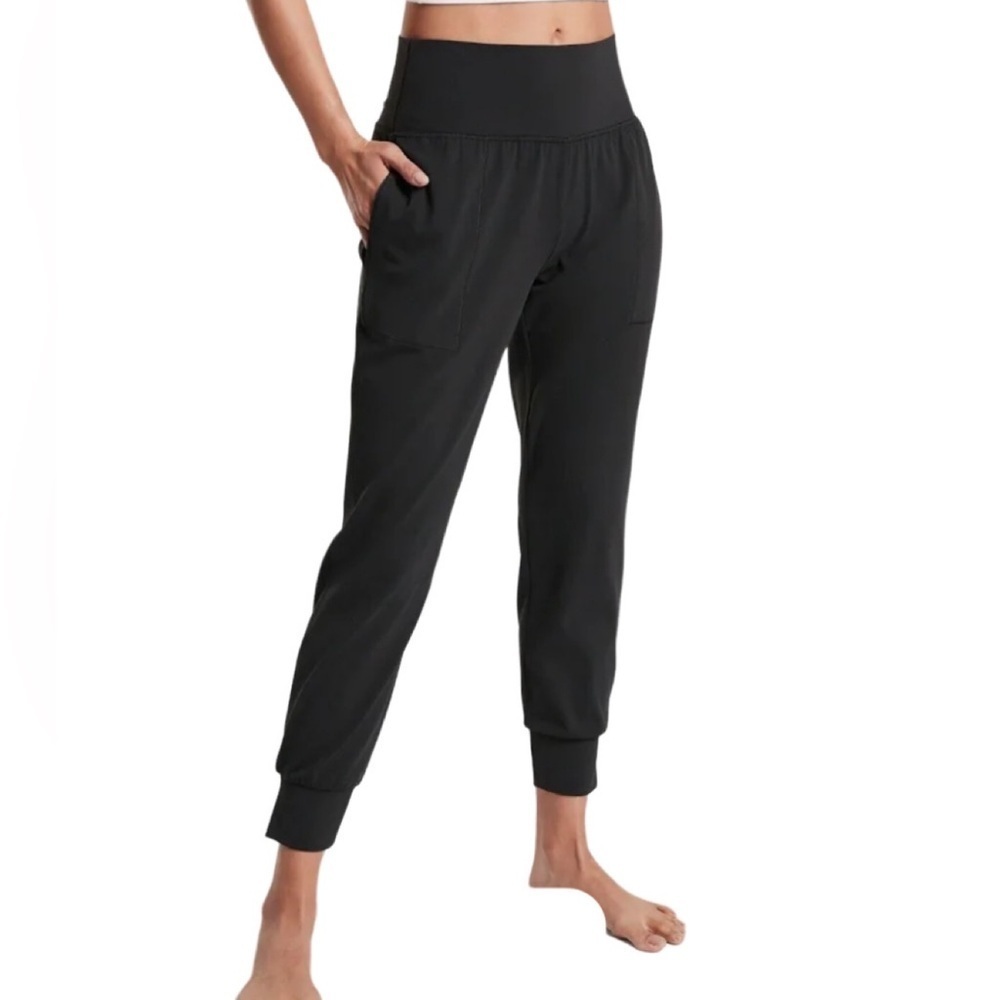ATHLETA Cruise Jogger in Powervita Black Size Medium